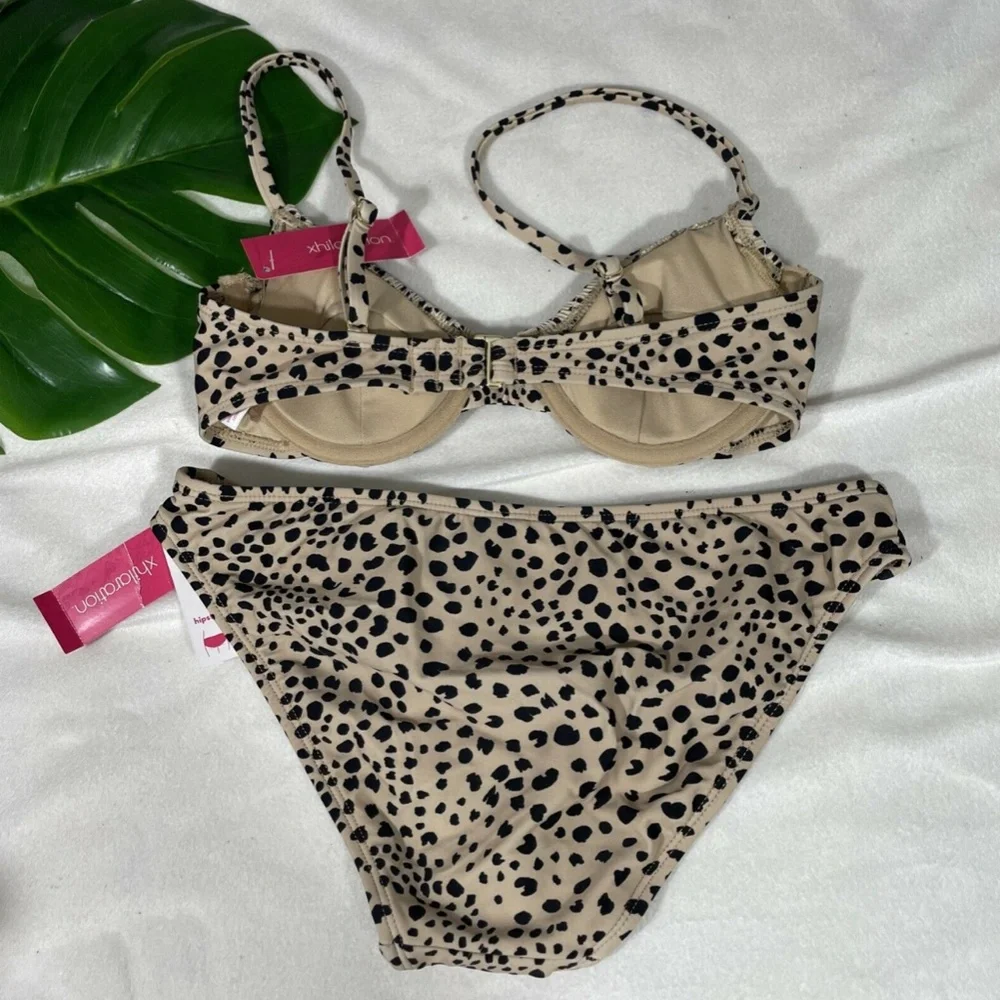 NWT Xhilaration [ XS ] Smocked‎ Underwire Bikini Top + [ S ] Hipster Bottom